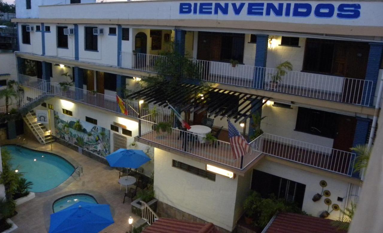 Arcos Hotel Catemaco Exteriör bild